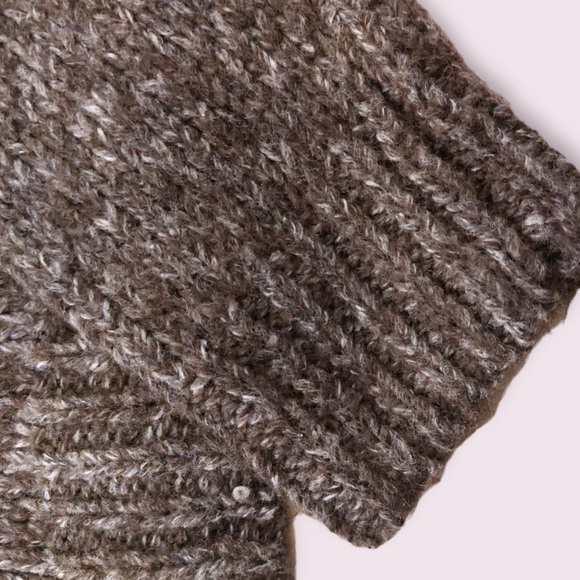 Zara Twisted Knit V Neck Sweater Wool - Picture 4 of 10